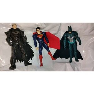 DC Comics 12-inch Action Figure 4-Pack with Superman, The Flash, Wonder Woman and Cyborg in Pakistan